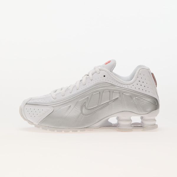 Nike Сникърси Nike W Shox R4 White/ White-Metallic Silver-Max Orange EUR 37.5