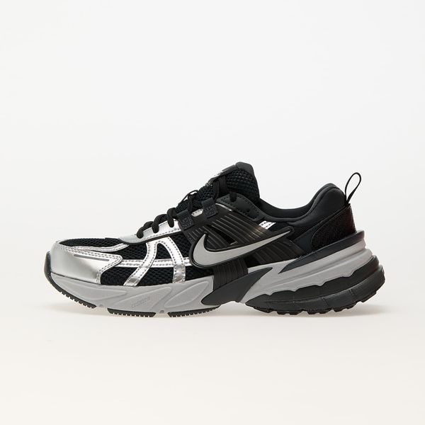 Nike Сникърси Nike W V2K Run Black/ Metallic Silver-Anthracite EUR 36.5