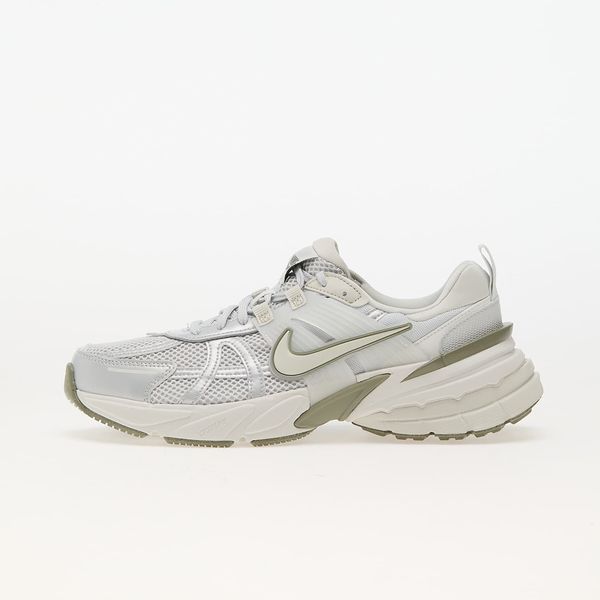 Nike Сникърси Nike W V2K Run Photon Dust/ Light Silver-Summit White EUR 35.5