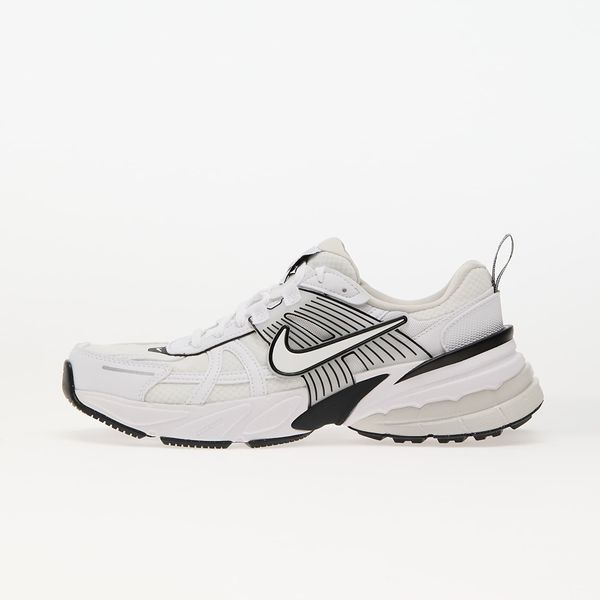 Nike Сникърси Nike W V2K Run White/ White-Platinum Tint-Summit White EUR 36