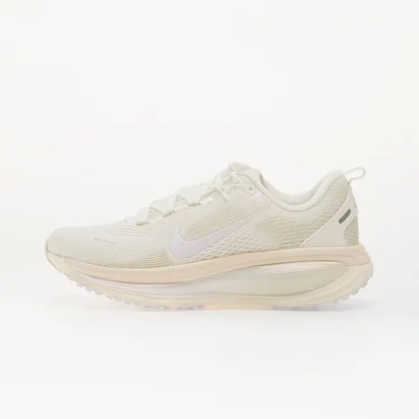 Nike Сникърси Nike W Vomero 18 Ess Summit White/ White-Chalk-Sea Glass EUR 38