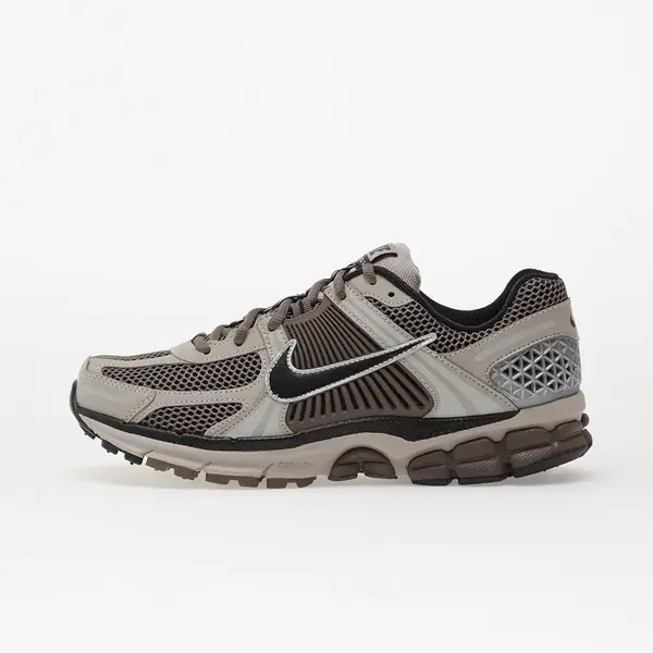 Nike Сникърси Nike Zoom Vomero 5 College Grey/ Black-Cave Stone-Mtlc Silver-Mtlc Silver EUR 40.5