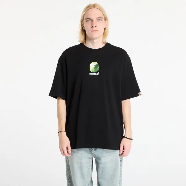 A BATHING APE Тениска A BATHING APE Apple Graphic By Bathing Ape Relaxed Fit Tee Black XL