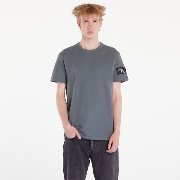 Calvin Klein Тениска Calvin Klein Jeans Waffle Cotton Badge T-Shirt Endless Grey S