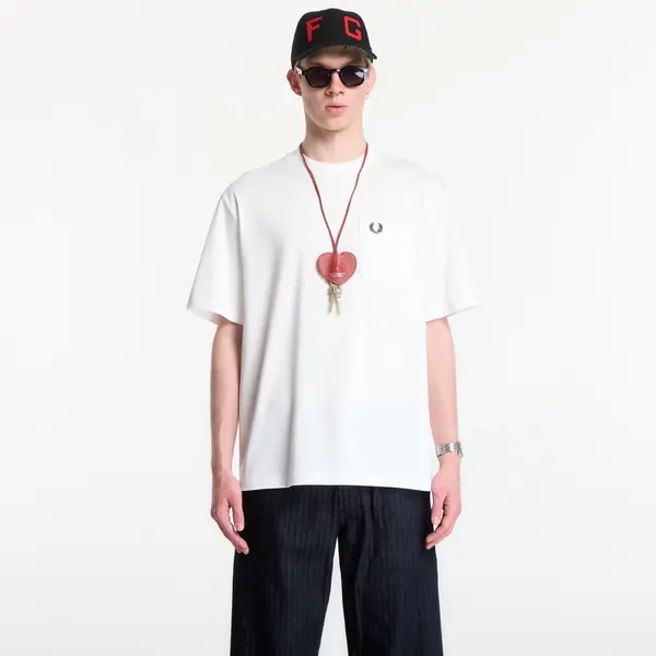 FRED PERRY Тениска Fred Perry Pocket Detail T-Shirt White M