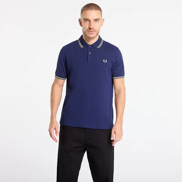 FRED PERRY Тениска FRED PERRY Twin Tipped Fred Perry Shirt Frnvy/ Chgld/ Stbl M