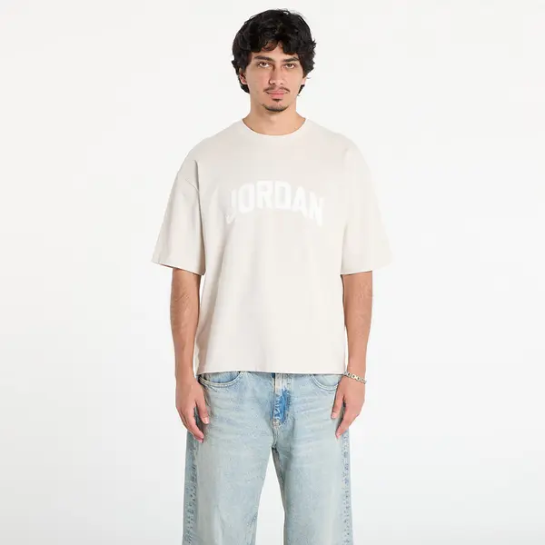 Jordan Тениска Jordan Flight Essentials Men's T-Shirt Lt Orewood Brn/ Sail XL