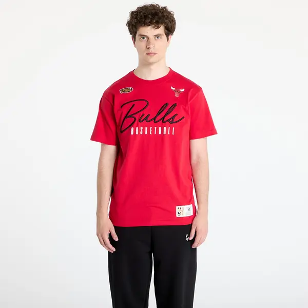 Mitchell & Ness Тениска Mitchell & Ness NBA Training Day Premium Ss Tee Vintage Logo Bulls Scarlet M