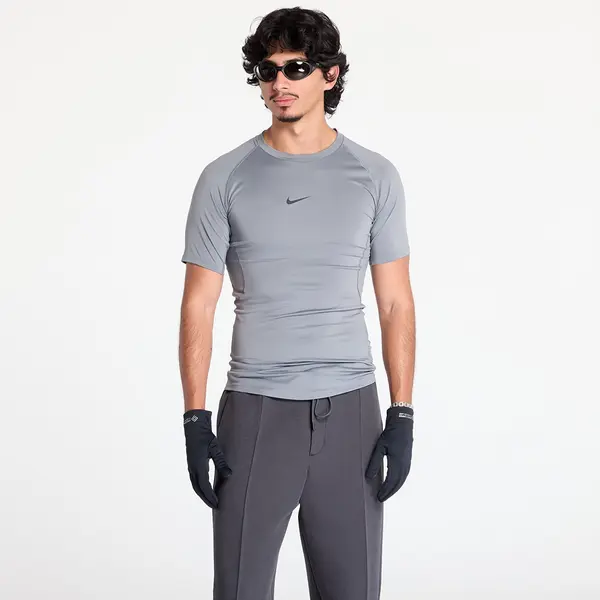 Nike Тениска Nike Pro Men's Dri-FIT Tight Short-Sleeve Fitness Top Smoke Grey/ Black XXL