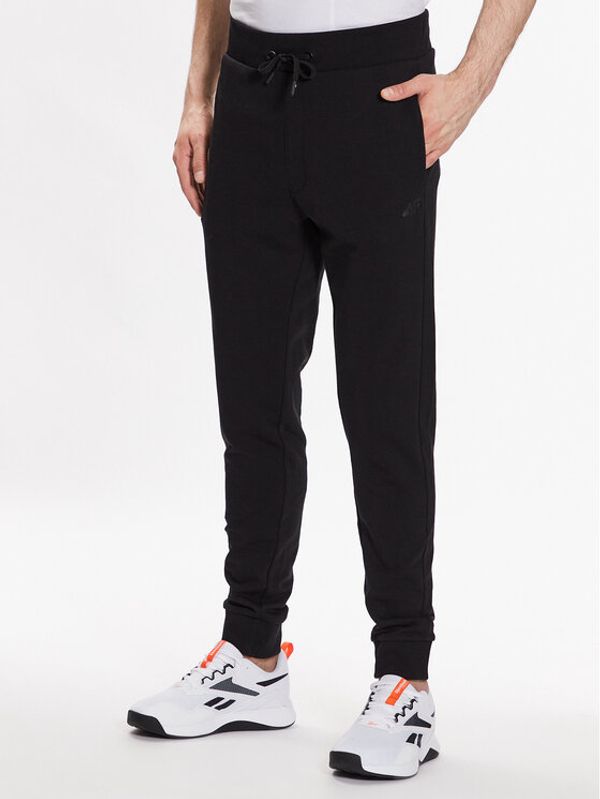 4F 4F Долнище анцуг 4FSS23TTROM223 Черен Regular Fit