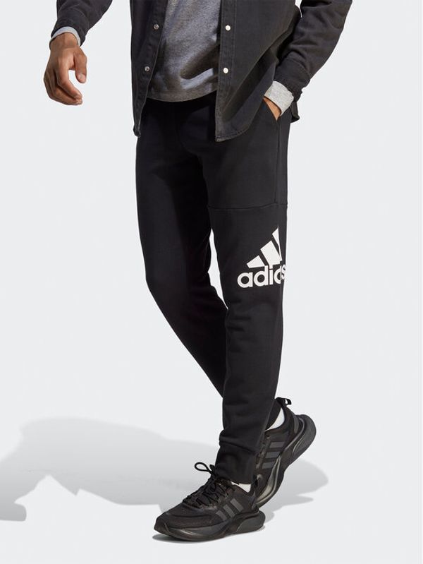 adidas adidas Долнище анцуг Essentials French Terry Tapered Cuff Logo Joggers HA4342 Черен Regular Fit