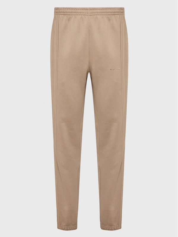 adidas adidas Долнище анцуг Reveal Essentials HK2727 Кафяв Regular Fit