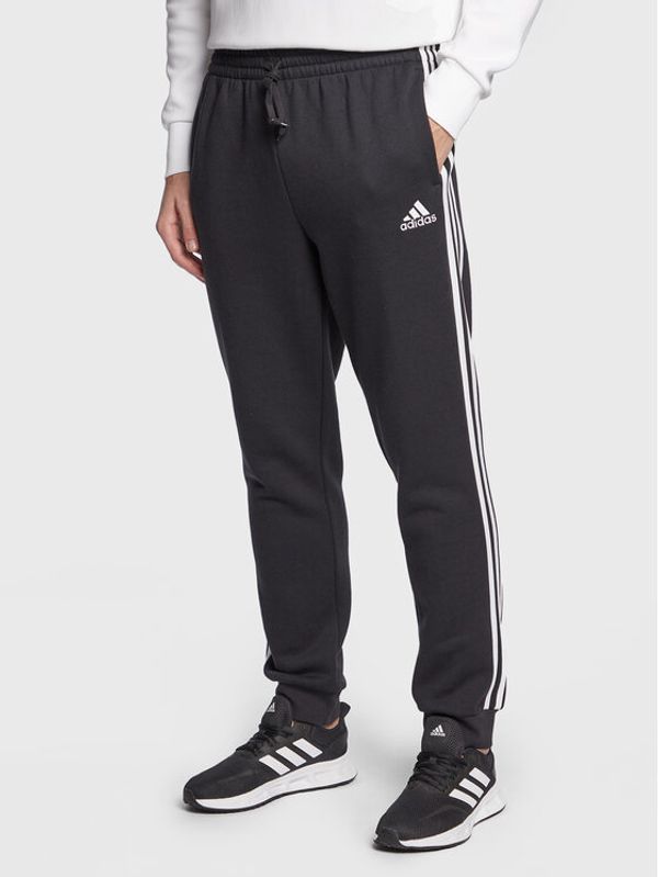 adidas Performance adidas Долнище анцуг Essentials Fleece GK8821 Черен Regular Fit