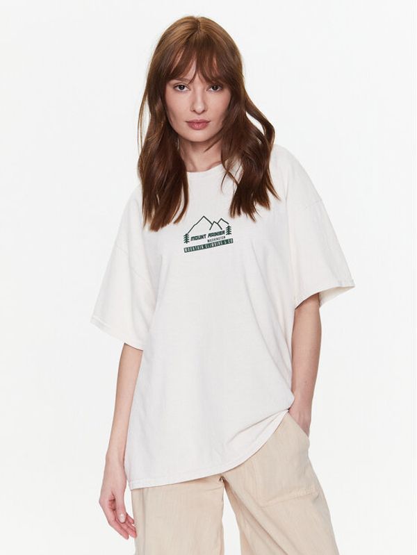 BDG Urban Outfitters BDG Urban Outfitters Тишърт BDG MOUNT RAINER DAD T 76505437 Екрю Oversize