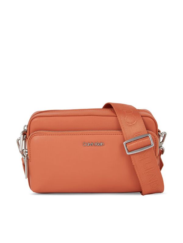 Calvin Klein Calvin Klein Дамска чанта Ck Must Camera Bag W/Pckt Lg K60K608410 Кафяв