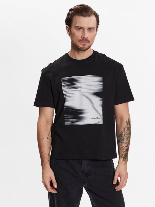 Calvin Klein Calvin Klein Тишърт Motion Graphic Comfort T-Shirt K10K111116 Черен Regular Fit