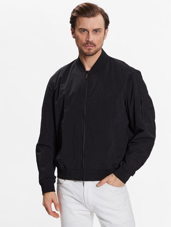 Calvin Klein Calvin Klein Яке бомбър Matt Crinkle Hero Bomber K10K111021 Черен Regular Fit