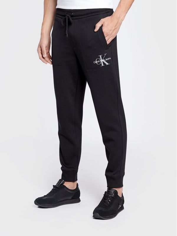 Calvin Klein Jeans Calvin Klein Jeans Долнище анцуг J30J320899 Черен Regular Fit