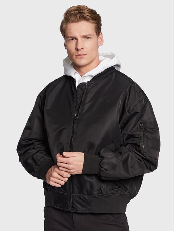 Calvin Klein Jeans Calvin Klein Jeans Яке бомбър J30J322491 Черен Relaxed Fit