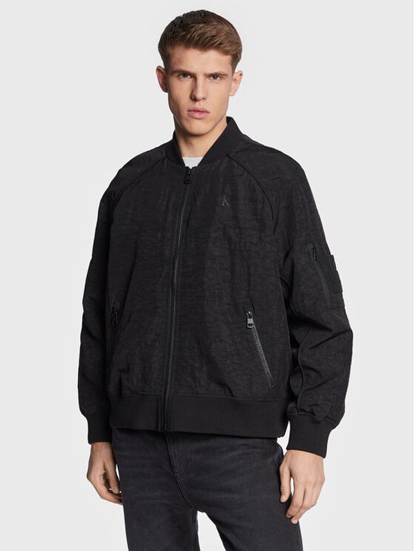 Calvin Klein Jeans Calvin Klein Jeans Яке бомбър J30J322938 Черен Relaxed Fit