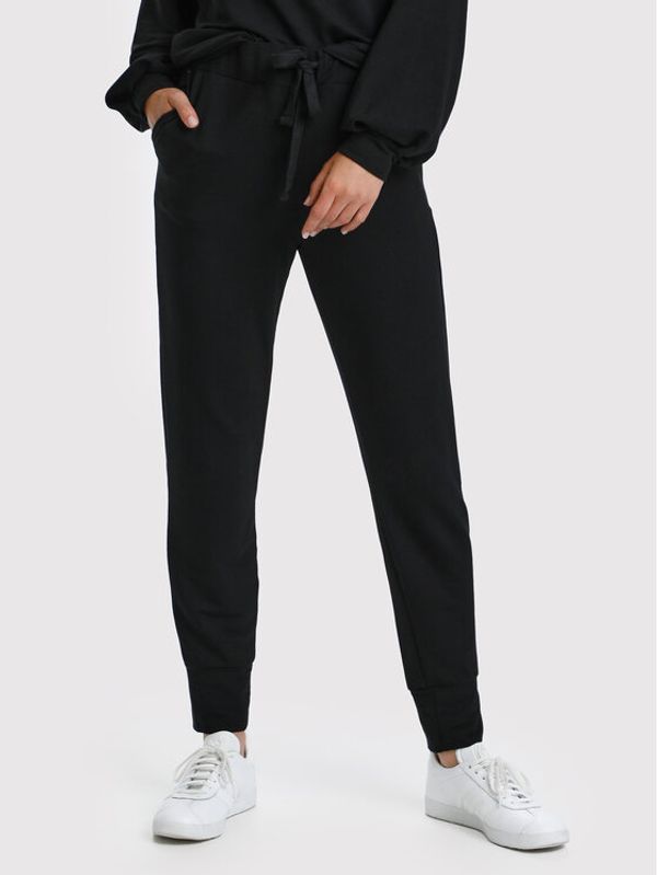 Cream Cream Долнище анцуг Salina 10609185 Черен Relaxed Fit