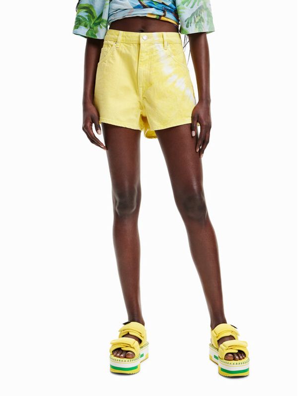 Desigual Desigual Дънкови шорти 23SWDD10 Жълт Regular Fit