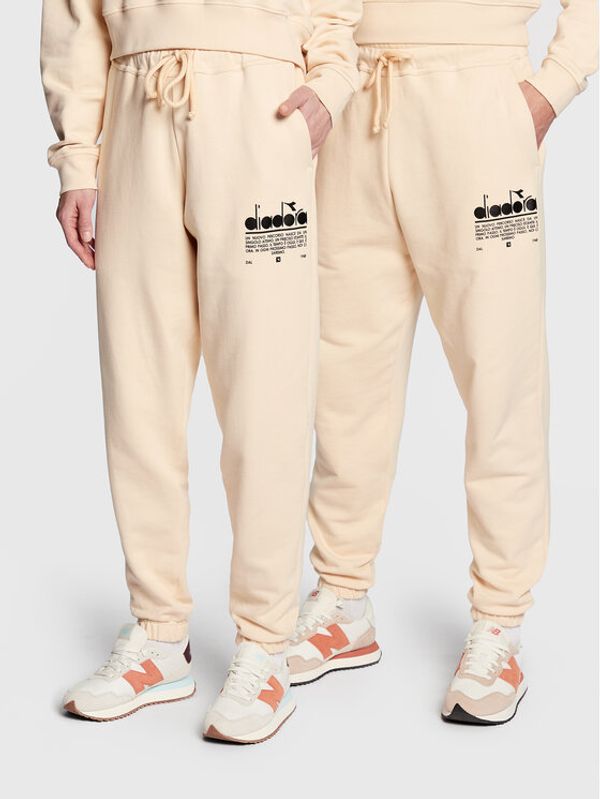 Diadora Diadora Долнище анцуг Unisex Manifesto 502.179480 Бежов Loose Fit