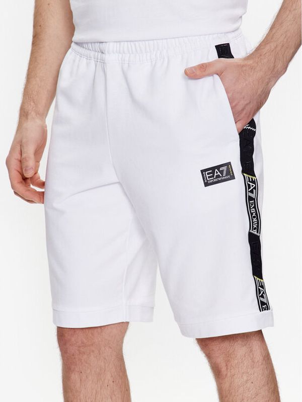 EA7 Emporio Armani EA7 Emporio Armani Спортни шорти 3RPS56 PJ05Z 1100 Бял Regular Fit