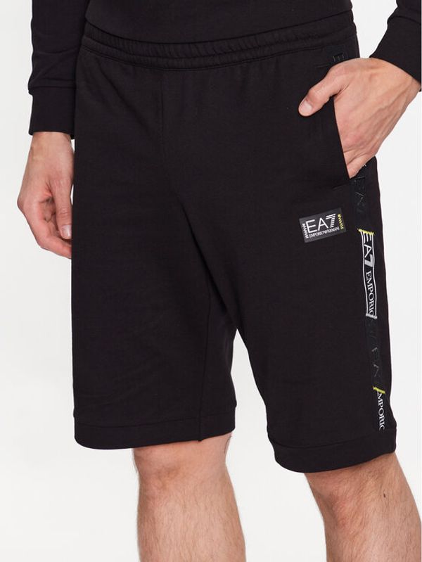 EA7 Emporio Armani EA7 Emporio Armani Спортни шорти 3RPS56 PJ05Z 1200 Черен Regular Fit