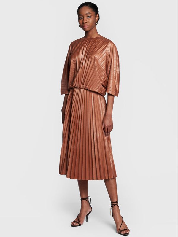 Fabiana Filippi Fabiana Filippi Коктейлна рокля ABD222W17 Кафяв Regular Fit