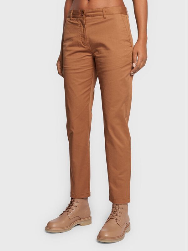 Gant Gant Чино панталони Fryda 4150176 Кафяв Slim Fit