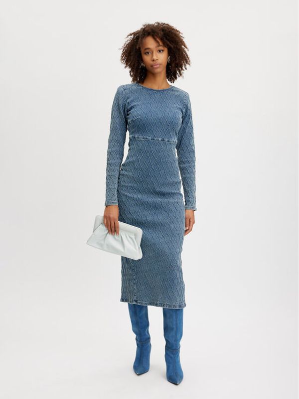 Gestuz Gestuz Дънкова рокля 10908290 Син Slim Fit