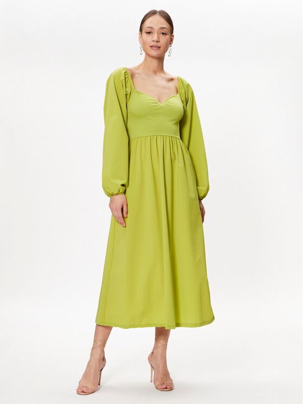 Gestuz Gestuz Ежедневна рокля Mist 10906893 Зелен Regular Fit