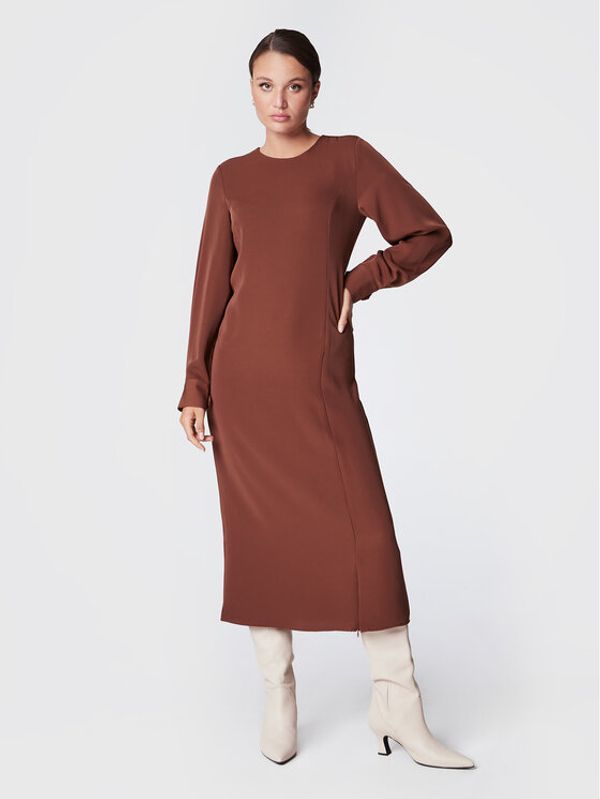 Gestuz Gestuz Ежедневна рокля Sloangz 10906411 Кафяв Regular Fit