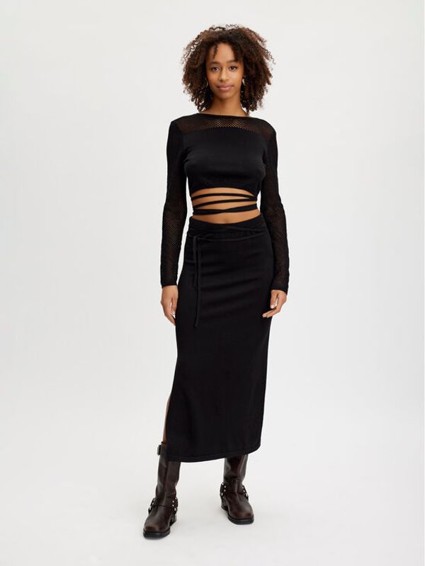 Gestuz Gestuz Миди пола 10908273 Черен Regular Fit