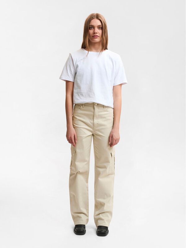 Gestuz Gestuz Текстилни панталони 10908214 Бежов Regular Fit