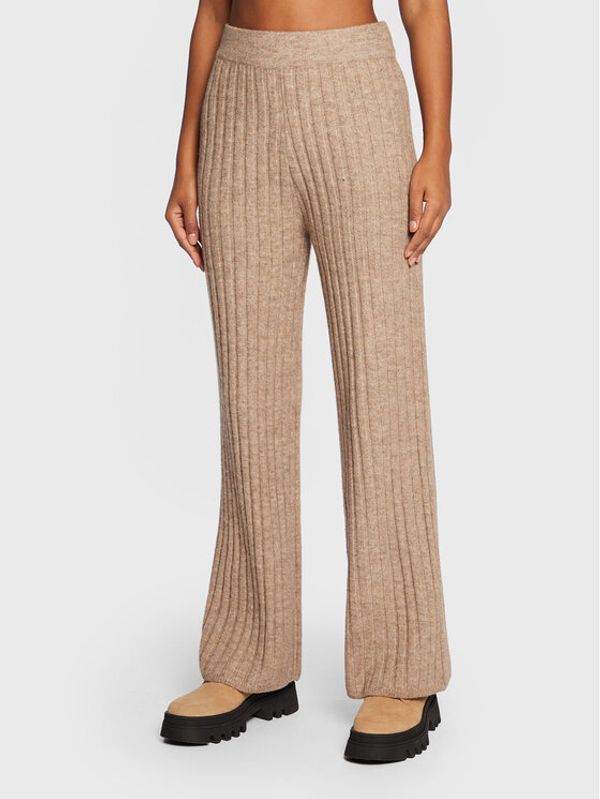 Gina Tricot Gina Tricot Плетени панталони Blanca 17576 Бежов Regular Fit