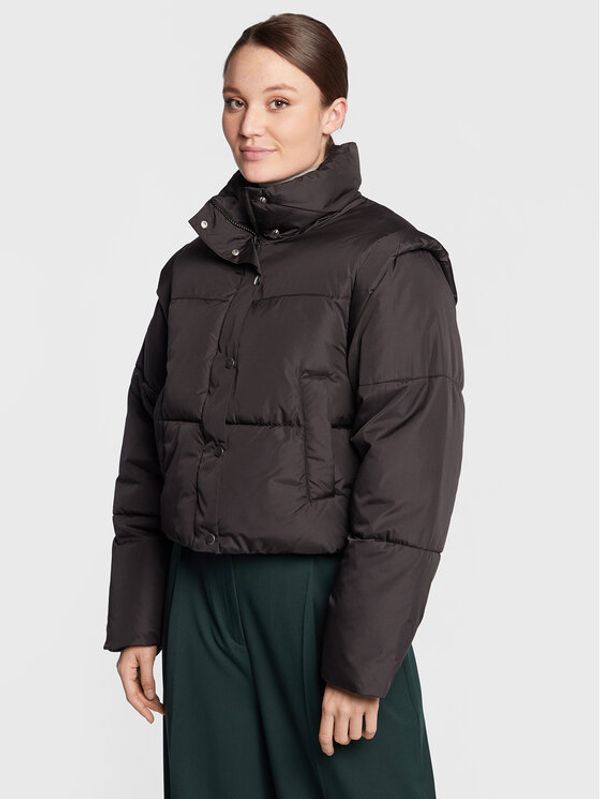 Gina Tricot Gina Tricot Пухено яке Mei 17765 Черен Cropped Fit