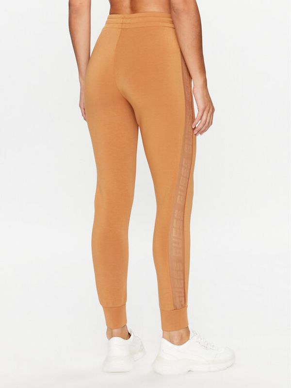 Guess Guess Долнище анцуг V2YB18 K7UW2 Бежов Regular Fit