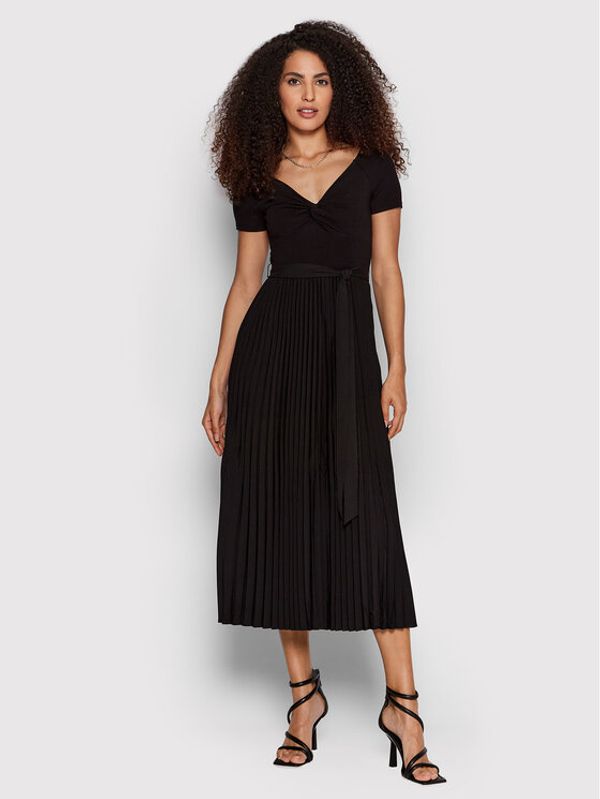 Guess Guess Ежедневна рокля WBGK86 WE6D1 Черен Slim Fit