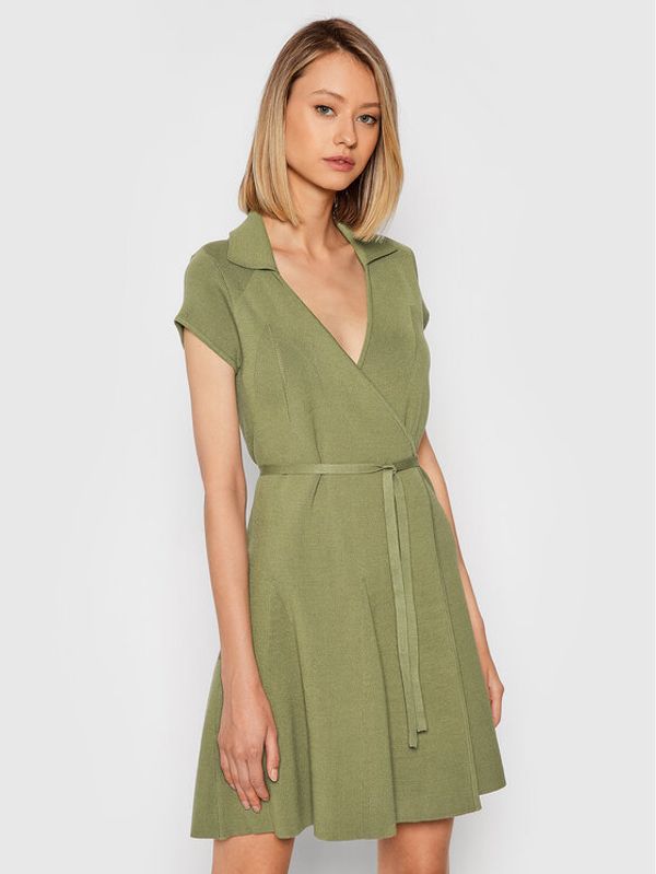 Guess Guess Плетена рокля Alessia W1YK00 R2BF4 Зелен Regular Fit