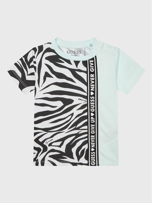 Guess Guess Тишърт K3RI24 K6YW3 Зелен Regular Fit