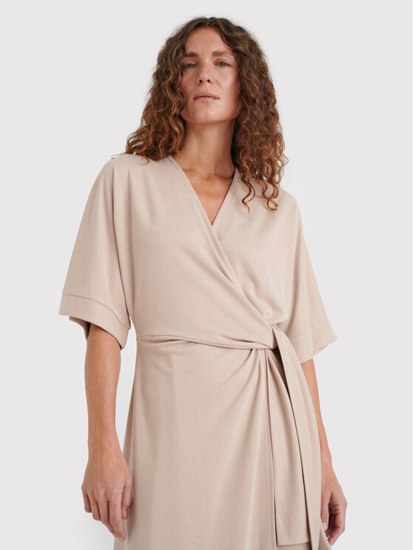 InWear InWear Ежедневна рокля Jail 30107312 Бежов Loose Fit