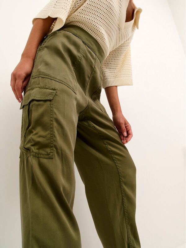 Kaffe Kaffe Текстилни панталони Zilia 10507507 Зелен Relaxed Fit