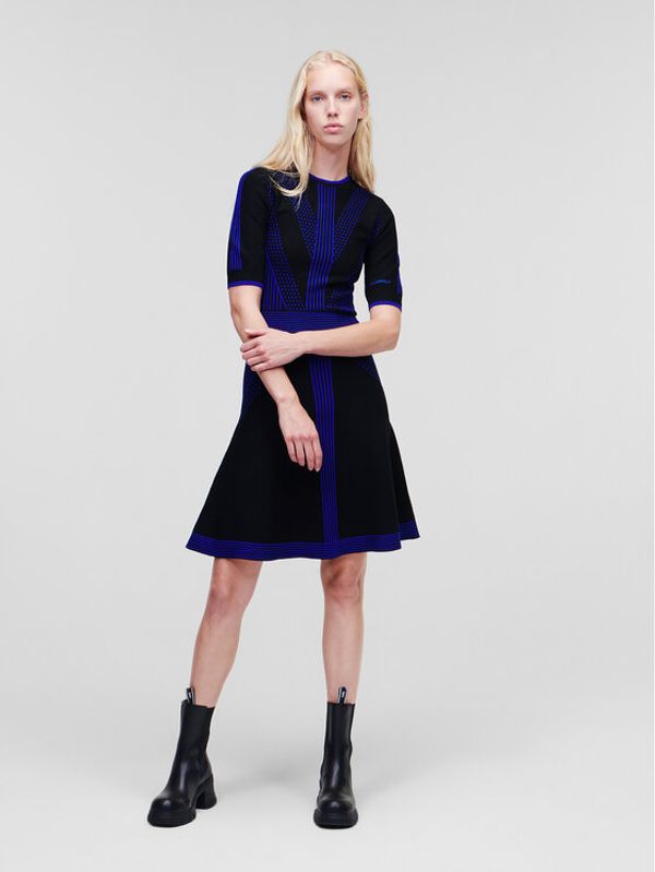 KARL LAGERFELD KARL LAGERFELD Плетена рокля 226W1350 Черен Regular Fit