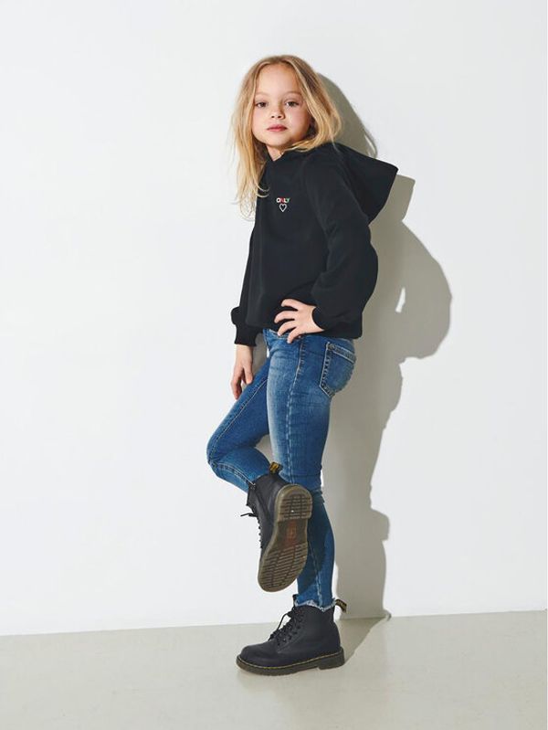 Kids ONLY Kids ONLY Суитшърт Noomi 15267765 Черен Regular Fit