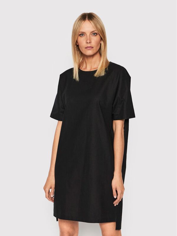 Makia Makia Ежедневна рокля Saari W75045 Черен Relaxed Fit