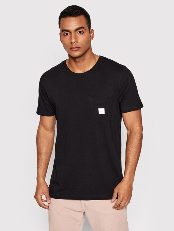 Makia Makia Тишърт Square Pocket M24041 Черен Regular Fit