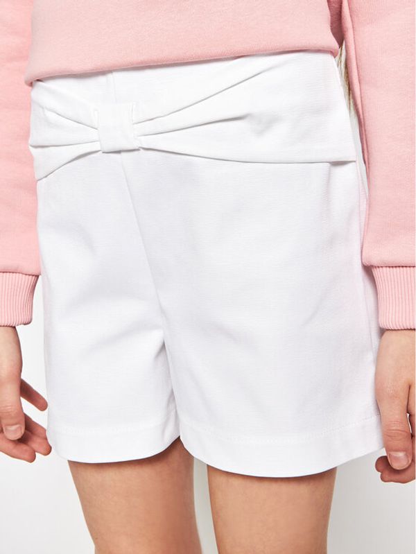 Mayoral Mayoral Шорти от плат 3203 Бял Slim Fit