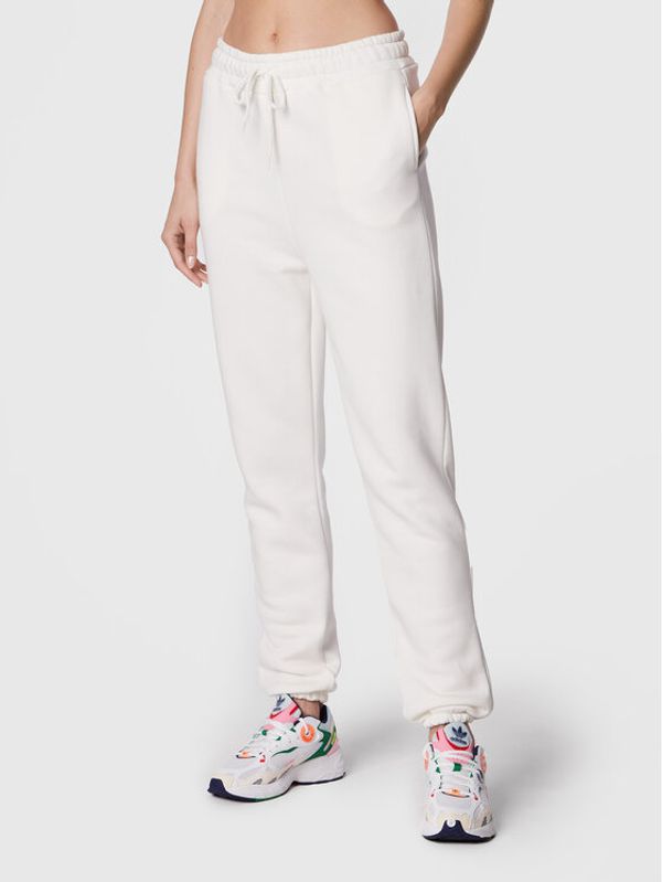 NA-KD NA-KD Долнище анцуг Move 1100-006317-0260-003 Бежов Regular Fit